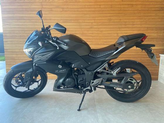 KAWASAKI Z300 